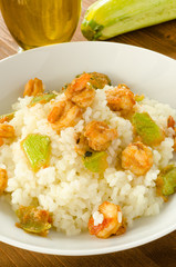 Risotto con gamberi e zucchine