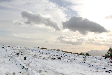 Nieve en el cortafuegos, Sauceda, Hurdes, España