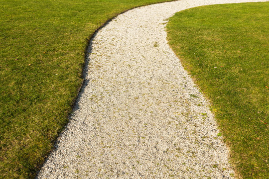 1,669 BESTE Kiesweg BILDER, STOCK-FOTOS & -VEKTORGRAFIKEN | Adobe Stock