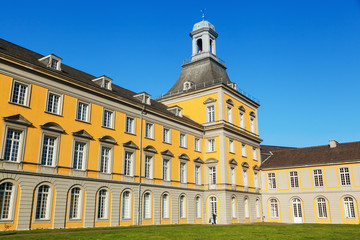 Fototapeta na wymiar Zamek wyborcza w tym samym czasie Uniwersytet w Bonn