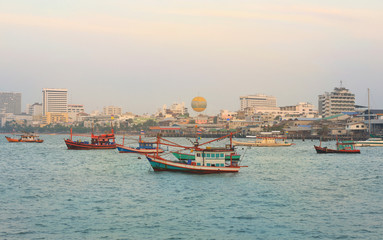 Obraz premium Asian port. Thai ships.