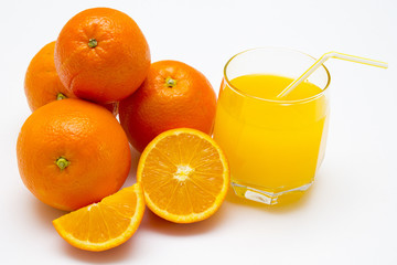 orange juice and oranges