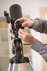 Adjusting telescope