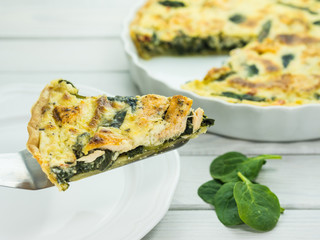 Tart with spinach  salmon  and bechamel sauce