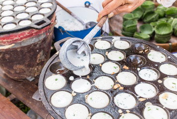 Knmcrk, Kind of Thai sweetmeat, made from coconut milk with suga