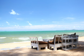 Fototapeta premium Sofa on a beach