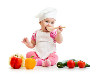cook baby girl with healthy food