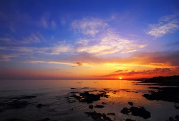 Poster de jardin Mer / coucher de soleil beau coucher de soleil sur la mer