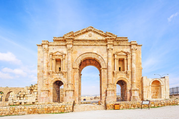 Fototapeta na wymiar The Arch of Hadrian in Jerash, Jordan
