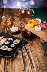 Fototapeta na wymiar Tasty, fresh and healthy sushi set