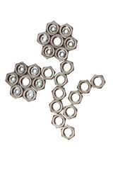 Blüten aus Metalmuttern