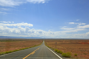 Fototapeta premium route vers chelly , Arizona