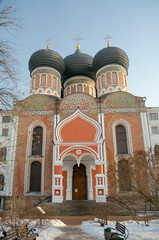 Fototapeta na wymiar Intercession cathedral in winter, Izmaylovo Estate, Moscow, Russ