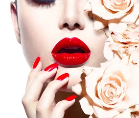 Deurstickers Fashion lips Mode Sexy vrouw met bloemen. Vogue-stijl Model