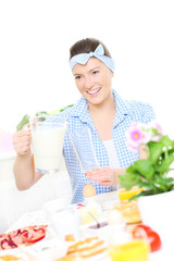 Serving milk during breakfast