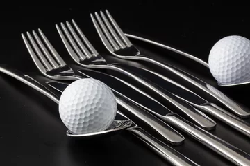 Cercles muraux Golf Forks,spoons and knifes and golf balls