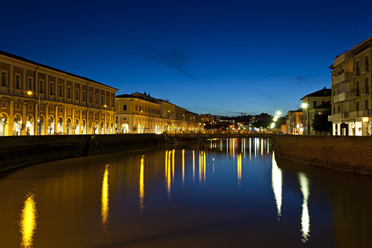 Senigallia, paesaggio con il fiume Misa al crepuscolo