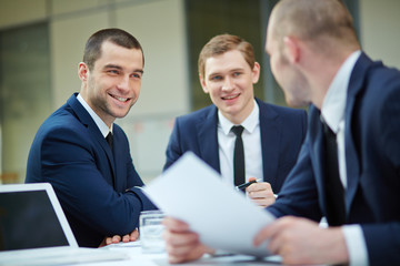 Fototapeta premium Businessmen interacting