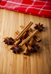 star anise and cinnamon sticks