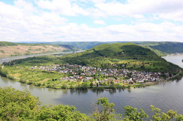 Fototapeta na wymiar Great bow of the Rhine Valley near Boppard, Germany.
