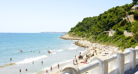 Playa de Roc de San Gaietá, Tarragona - obrazy, fototapety, plakaty