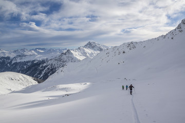 Fototapeta na wymiar Narty w Alpach