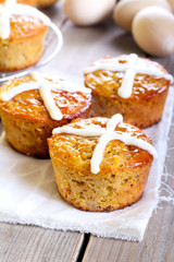 Hot cross cakes