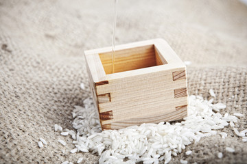 A wooden vessel for drinking sake