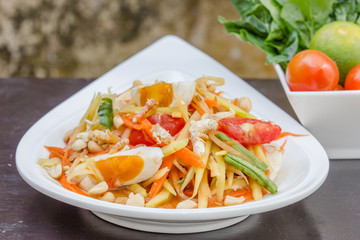 green papaya salad with salted egg