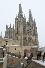Catedral de Burgos en invierno con nieve