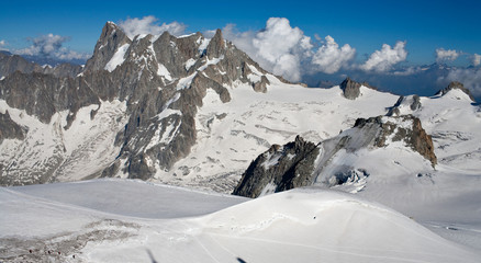 Fototapeta na wymiar Mer de glass. Glacier. Alps. Mountains.