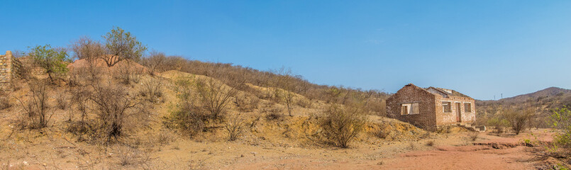 Fototapeta premium abandoned old house