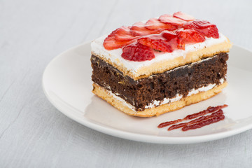 Chocolate strawberry cake