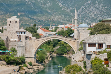 Fototapeta na wymiar Stary Most w Mostarze