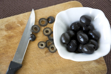 sliced black olives
