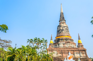 Fototapeta premium Wat Yai Chaimongkol temple in ayutthaya Thailand