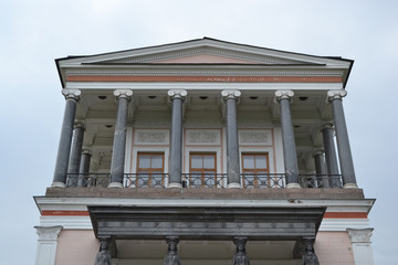 Pavilion the Belvedere. Meadow park in Peterhof.