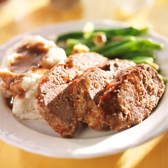 meatloaf with greenbeans and mashed potatoes