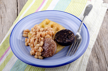 black and white pudding with baked beans