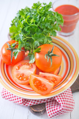 raw tomato