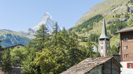 Zermatt, Bergdorf, Alpen, Dorfkirche, Holzh&auml;user, Schweiz