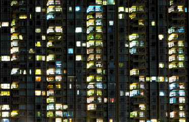 Fototapeta na wymiar Modern building at night