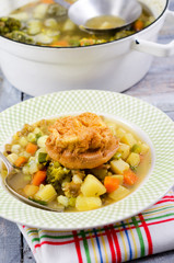 Gemüsesuppe, Suppe, Gemüse, Frühlingssuppe