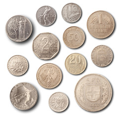 monete su fondo bianco