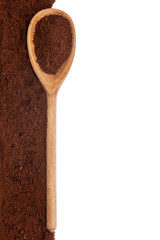 wooden spoon with milled coffee