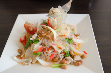 Spicy noodle salad © Khwanchai