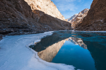 Obraz premium Chadar Trek or Frozen Zanskar River Trek, Ladakh, India