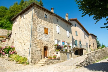 Fototapeta na wymiar Village de Chalencon en Ardèche, France