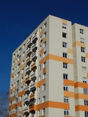 Insulated block of flats