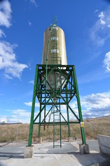 Estructura metalica con deposito